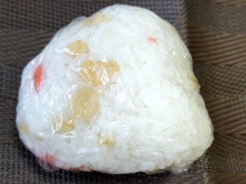 紅天チーズおにぎり